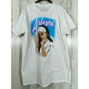 Ripple Junction Aaliyah Tshirt‎ Size Large White Airbrush Style